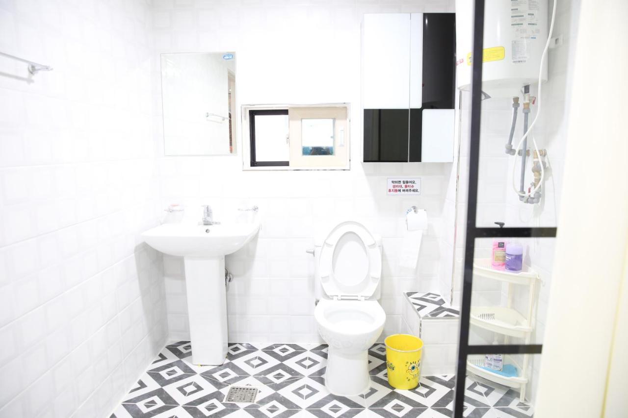 Coco Capsule Guesthouse Busan Dış mekan fotoğraf