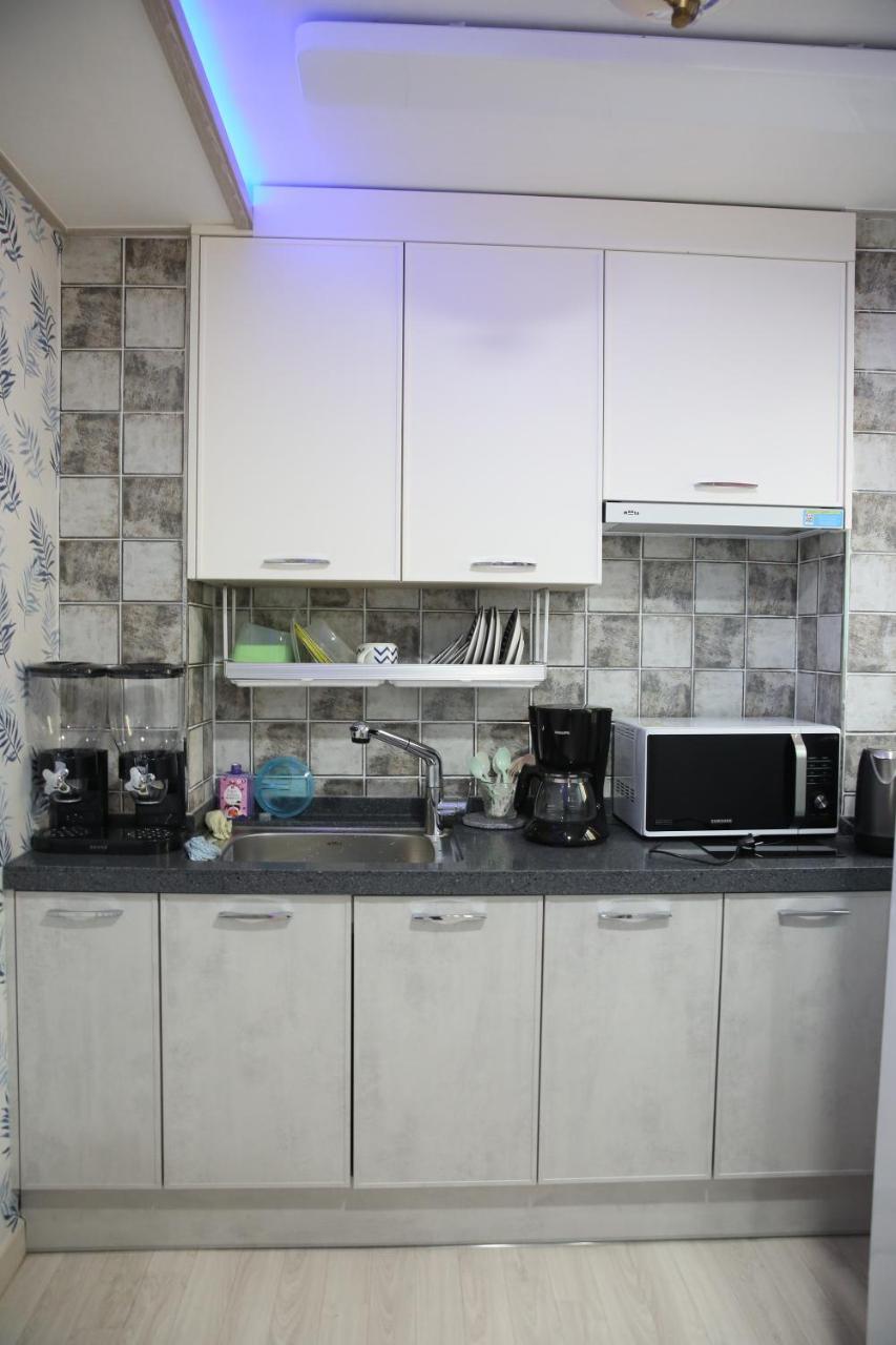 Coco Capsule Guesthouse Busan Dış mekan fotoğraf
